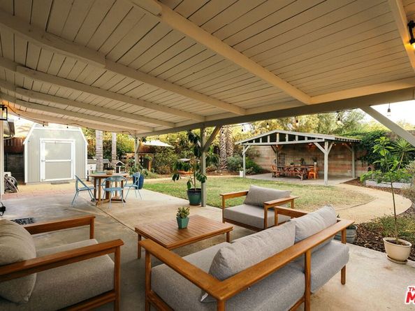 834 W Altadena Drive, Altadena CA 91001
