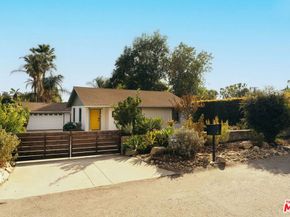 834 W Altadena Drive, Altadena CA 91001