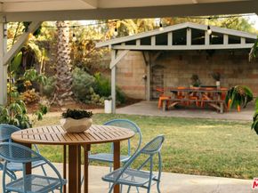 834 W Altadena Drive, Altadena CA 91001