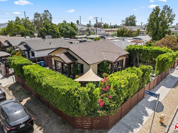 11202 Emelita Street, North Hollywood CA 91601