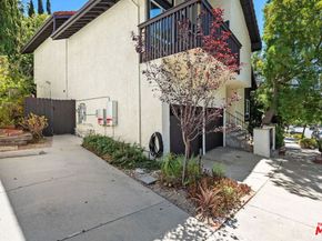 2880 Woodwardia Drive, Los Angeles CA 90077