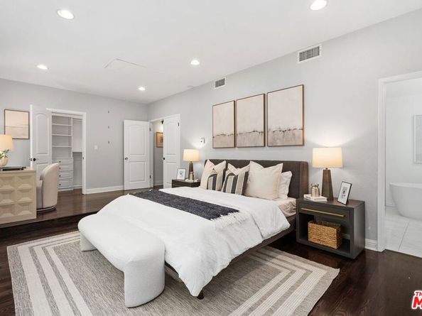 2880 Woodwardia Drive, Los Angeles CA 90077