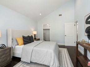 2880 Woodwardia Drive, Los Angeles CA 90077