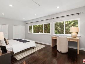 2880 Woodwardia Drive, Los Angeles CA 90077