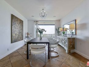 7218 Mulholland Drive, Los Angeles CA 90068