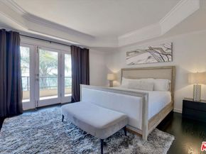 7218 Mulholland Drive, Los Angeles CA 90068