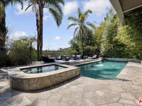 7218 Mulholland Drive, Los Angeles CA 90068