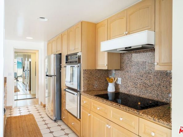 2160 Century Park East 1112, Los Angeles CA 90067