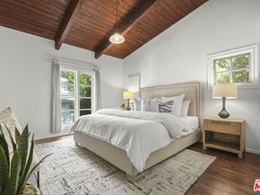 1113 N Beverly Glen Boulevard, Los Angeles CA 90077