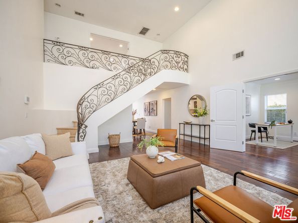 5417 Allott Avenue, Sherman Oaks CA 91401