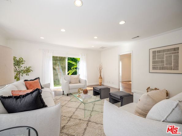 5417 Allott Avenue, Sherman Oaks CA 91401