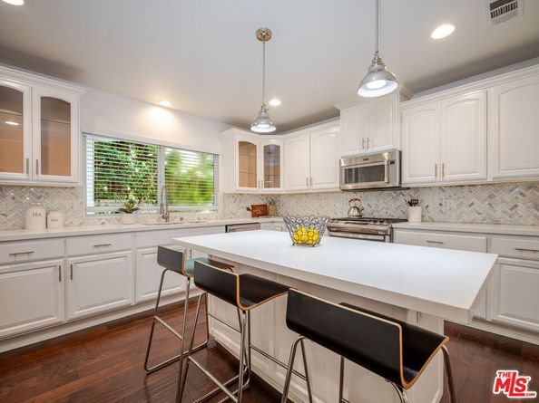 5417 Allott Avenue, Sherman Oaks CA 91401