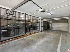 19009 Sherman Way 22, Reseda CA 91335