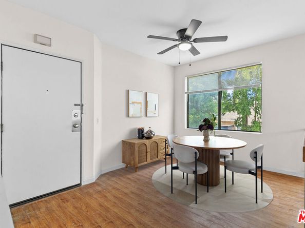 19009 Sherman Way 22, Reseda CA 91335