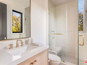 4533 Gentry Avenue, Studio City CA 91607