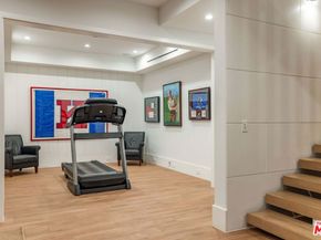 4533 Gentry Avenue, Studio City CA 91607