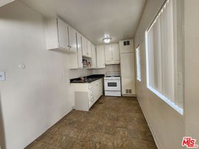 526 -534 W 47th Street, Los Angeles CA 90037