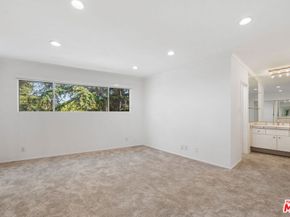 222 7th Street 301, Santa Monica CA 90402