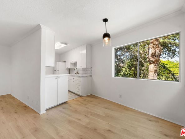 222 7th Street 301, Santa Monica CA 90402
