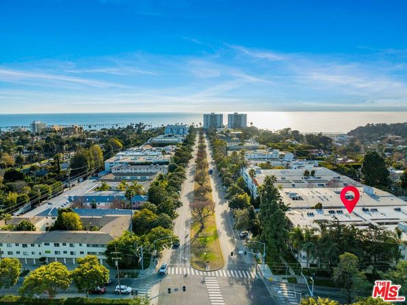 222 7th Street 301, Santa Monica CA 90402