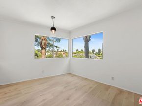 222 7th Street 301, Santa Monica CA 90402