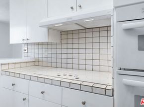 222 7th Street 301, Santa Monica CA 90402