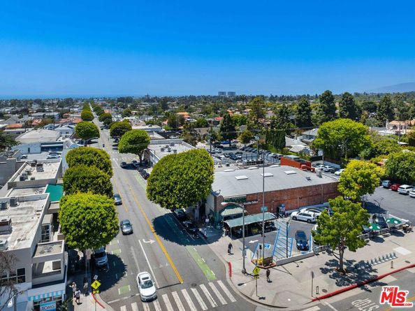 222 7th Street 301, Santa Monica CA 90402