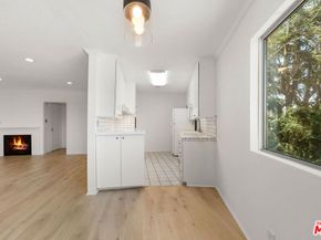 222 7th Street 301, Santa Monica CA 90402