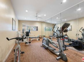 222 7th Street 301, Santa Monica CA 90402