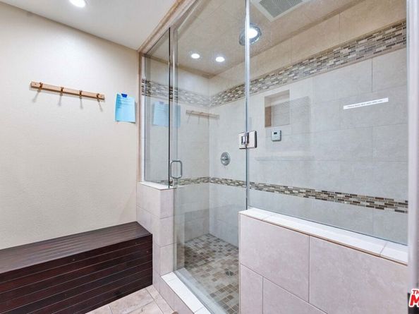 222 7th Street 301, Santa Monica CA 90402