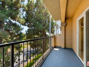 222 7th Street 301, Santa Monica CA 90402