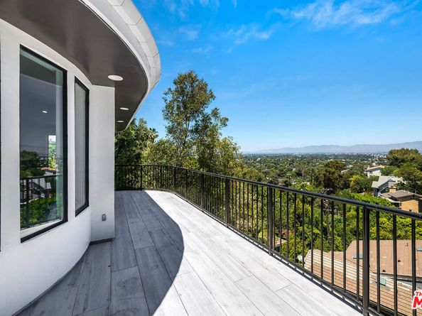 11411 Decente Court, Studio City CA 91604