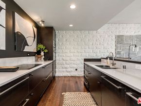 6250 Hollywood Boulevard 10L, Los Angeles CA 90028