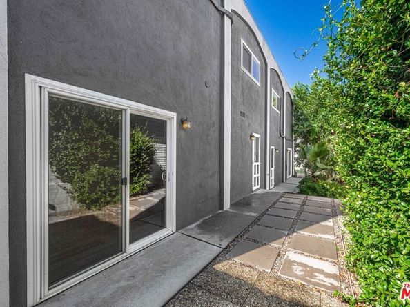 648 N Grand Avenue, Los Angeles CA 90012