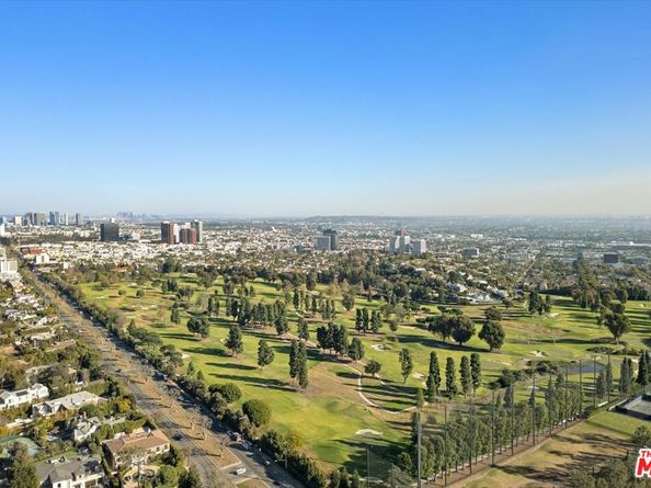 1160 Granville Avenue 105, Los Angeles CA 90049