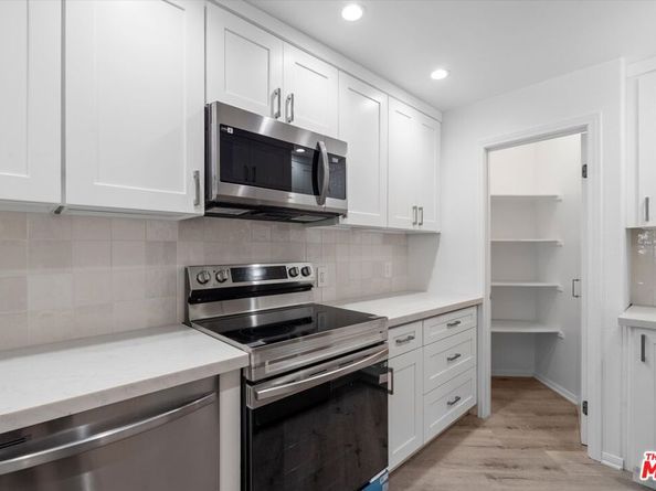 1160 Granville Avenue 105, Los Angeles CA 90049