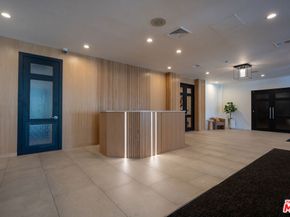 7135 Hollywood Boulevard PHE, Los Angeles CA 90046