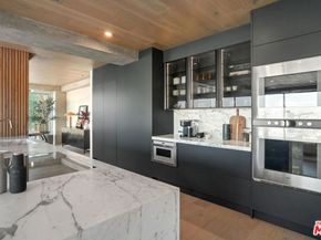 7135 Hollywood Boulevard PHE, Los Angeles CA 90046