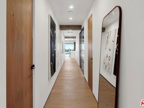 7135 Hollywood Boulevard PHE, Los Angeles CA 90046