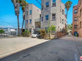 251 N Kenmore Avenue, Los Angeles CA 90004