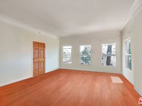 251 N Kenmore Avenue, Los Angeles CA 90004