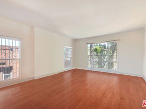 251 N Kenmore Avenue, Los Angeles CA 90004