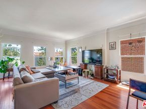 251 N Kenmore Avenue, Los Angeles CA 90004