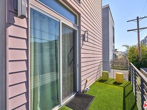 319 S Serrano Avenue, Los Angeles CA 90020