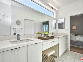 319 S Serrano Avenue, Los Angeles CA 90020