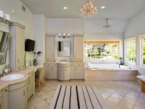 11982 Brentridge Lane, Los Angeles CA 90049