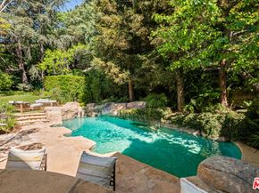 11982 Brentridge Lane, Los Angeles CA 90049