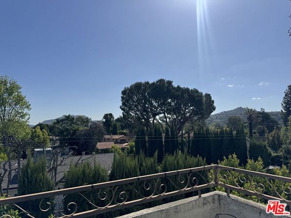 4324 Troost Avenue 303, Studio City CA 91604