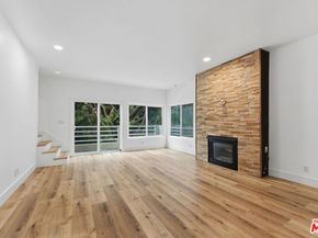 1160 Granville Avenue 104, Los Angeles CA 90049