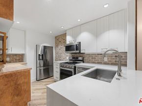 1160 Granville Avenue 104, Los Angeles CA 90049